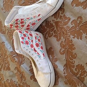 Womens size 7 Vans hightops